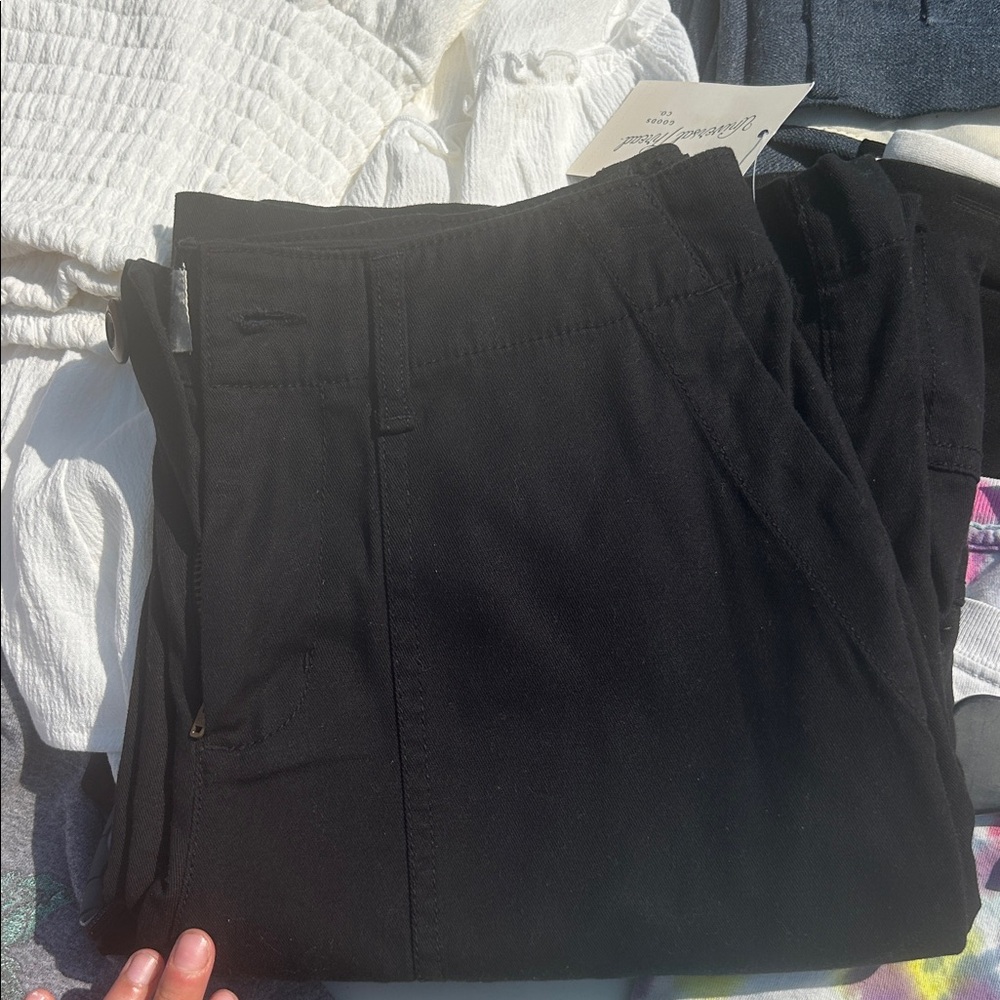 Universal Thread Men's Black Chinos